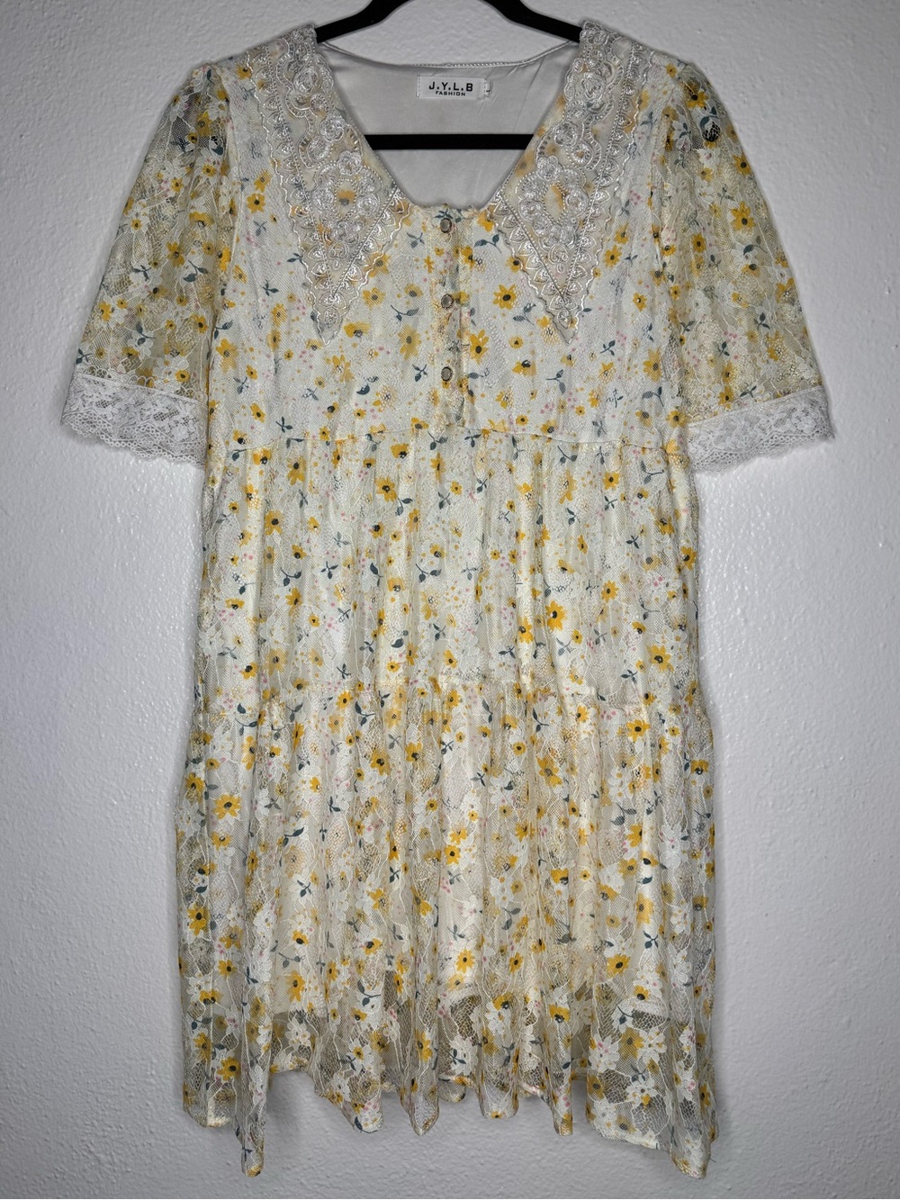 J.Y.L.B. Fashion Lace Floral Babydoll Mini Dress V-neck Pearl Buttons Sz L